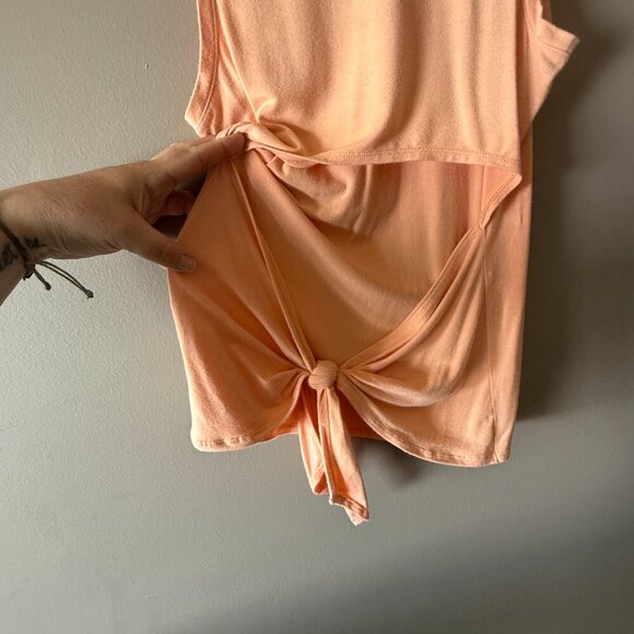 Women's M Fabletics Mariela Tank Peach - Picture 6 of 7